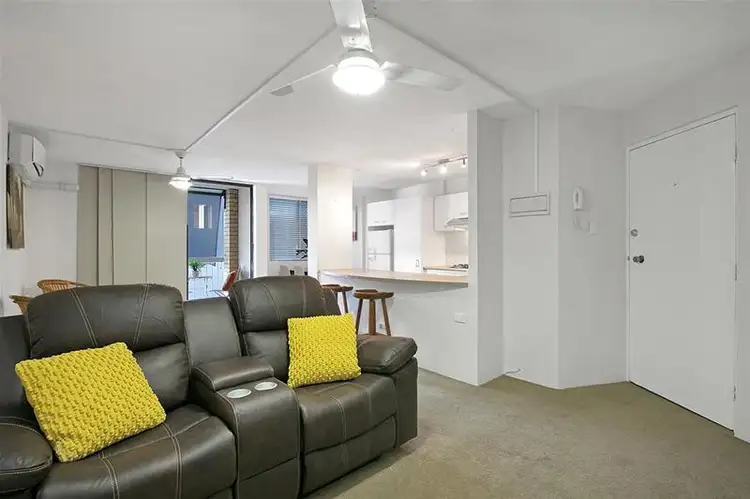 Main view of Homely apartment listing, 9/574 Boundary Street, Spring Hill QLD 4000