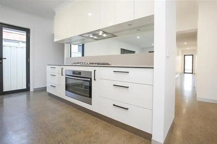 Fifth view of Homely house listing, 15 Kossman Court, Irymple VIC 3498