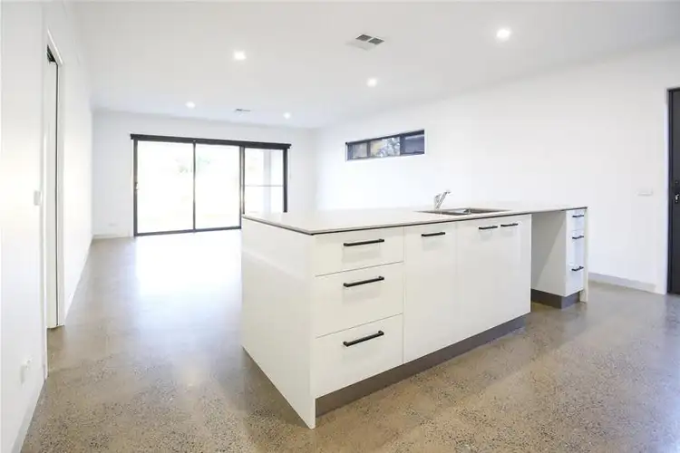 Sixth view of Homely house listing, 15 Kossman Court, Irymple VIC 3498