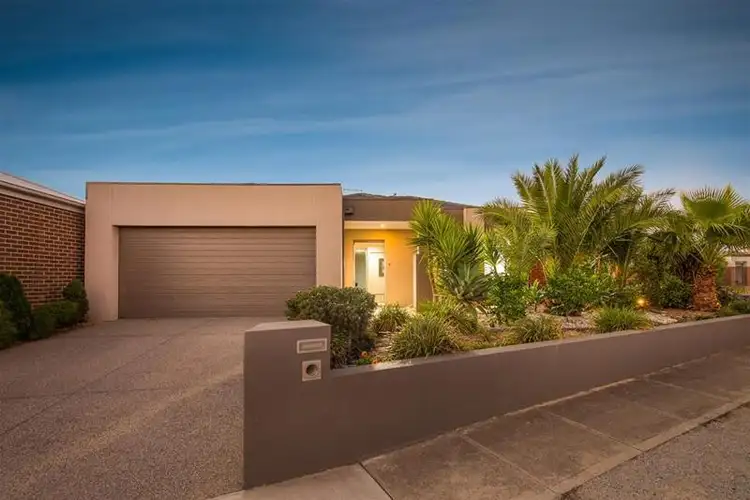 16 Andrew Road, Truganina VIC 3029