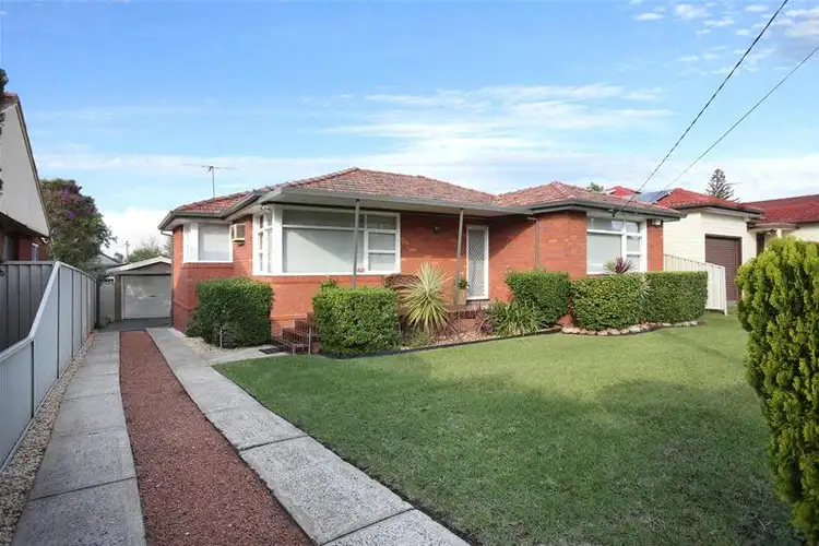13 Garment Street, Fairfield West NSW 2165