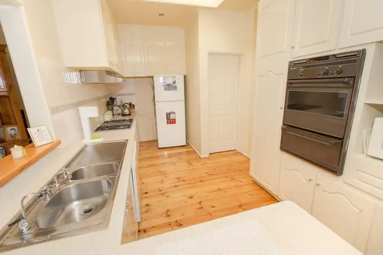 Sixth view of Homely house listing, 8 Richardson Grove, Mildura VIC 3500