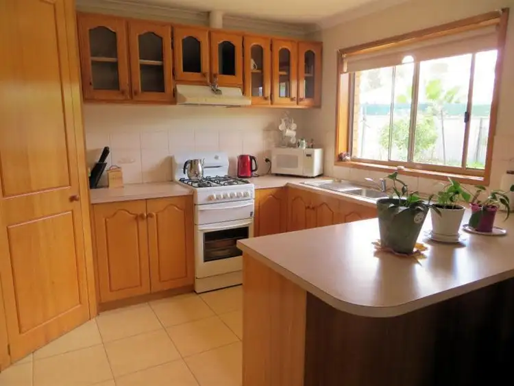 Fourth view of Homely house listing, 10 Jobson Court, Mildura VIC 3500