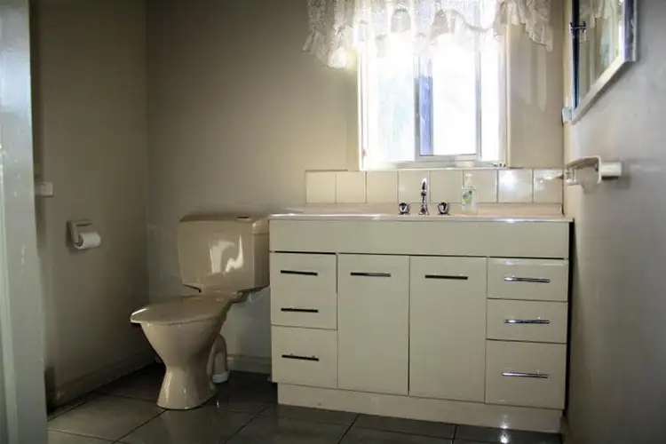 Fourth view of Homely house listing, 4 Victoria Court, Mildura VIC 3500