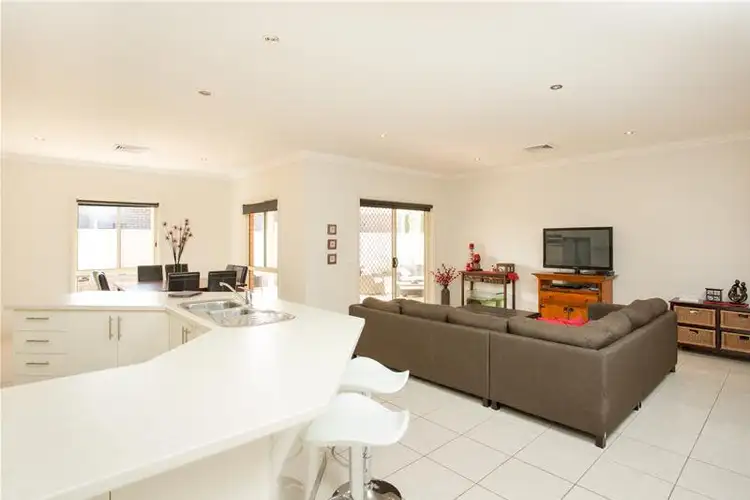 Fifth view of Homely house listing, 6 Nicholas Avenue, Mildura VIC 3500