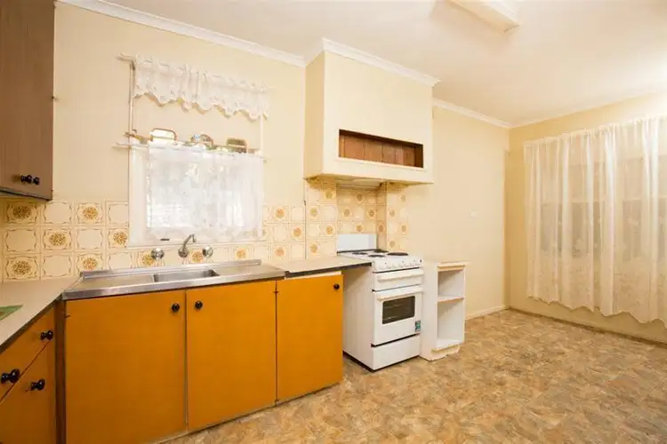 Fourth view of Homely house listing, 4 Jenkins Place, Mildura VIC 3500