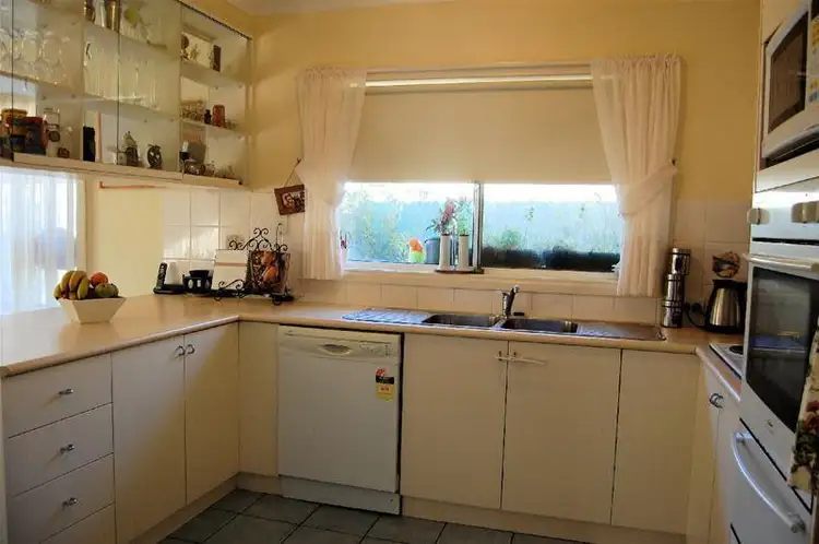 Sixth view of Homely house listing, 13 Sirius Court, Mildura VIC 3500