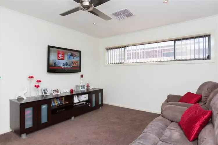 Fifth view of Homely house listing, 10 Wisteria Way, Mildura VIC 3500