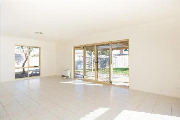 Fifth view of Homely house listing, 4 Hollywood Boulevard, Mildura VIC 3500