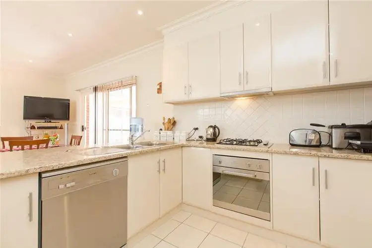 Third view of Homely townhouse listing, 527 Walnut Avenue, Mildura VIC 3500