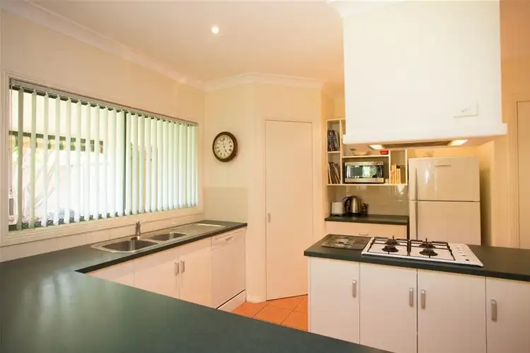 Fourth view of Homely house listing, 2 Carmela Court, Mildura VIC 3500