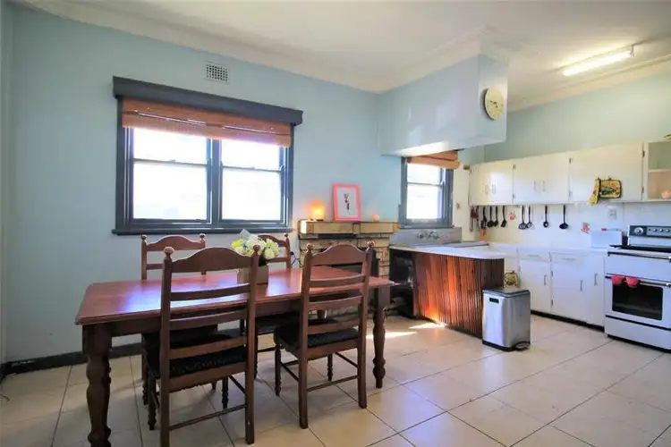 112 Cessnock Road, Weston NSW 2326