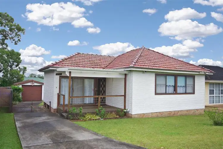 Sixth view of Homely house listing, 5 Gloucester Cr, Dapto NSW 2530
