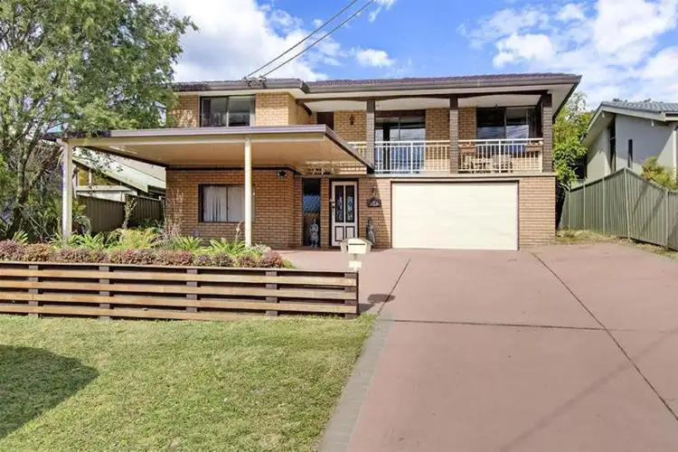 6 Murray Street, Eleebana NSW 2282