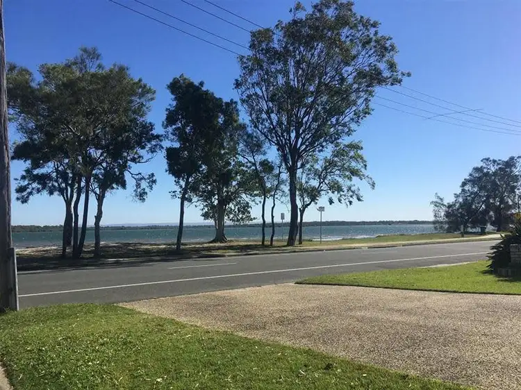 2/183 Sylvan Beach Esplanade