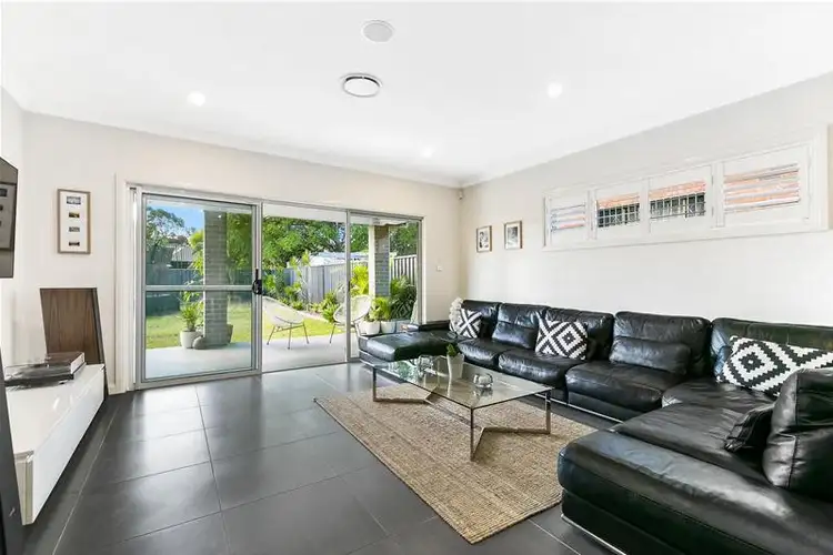 8 Ewen Street, Roselands NSW 2196