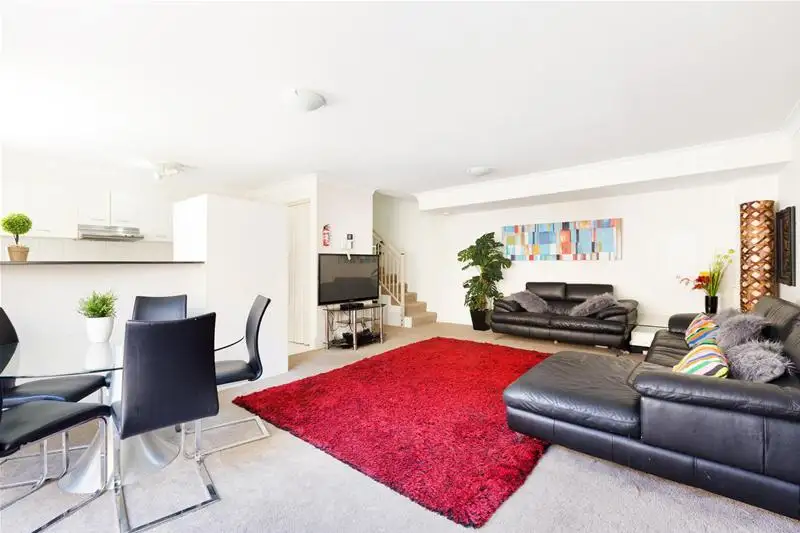 Main view of Homely unit listing, 10/34 Fisher Road, Dee Why NSW 2099