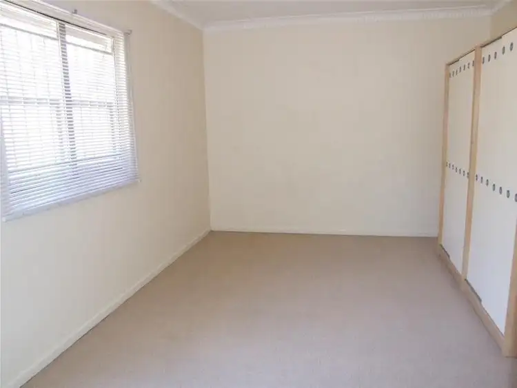 Sixth view of Homely apartment listing, 4/49 Qualtrough Street, Woolloongabba QLD 4102