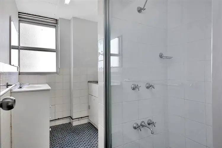 Sixth view of Homely apartment listing, 'MONTE VIDEO' 15 Pacific Street, Main Beach QLD 4217