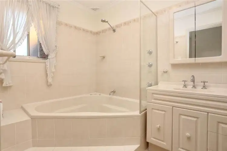 Fifth view of Homely house listing, 5 Marlowe Street, Wetherill Park NSW 2164