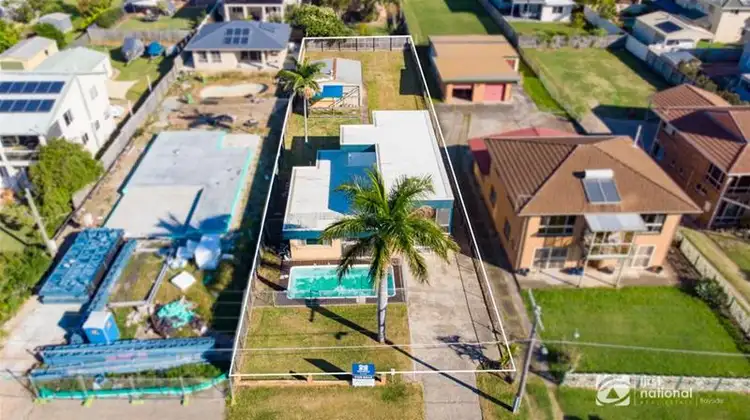 Second view of Homely house listing, 304 Queens Esplanade, Thorneside QLD 4158
