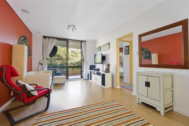 Second view of Homely unit listing, 2/20 Richmond Avenue, Dee Why NSW 2099