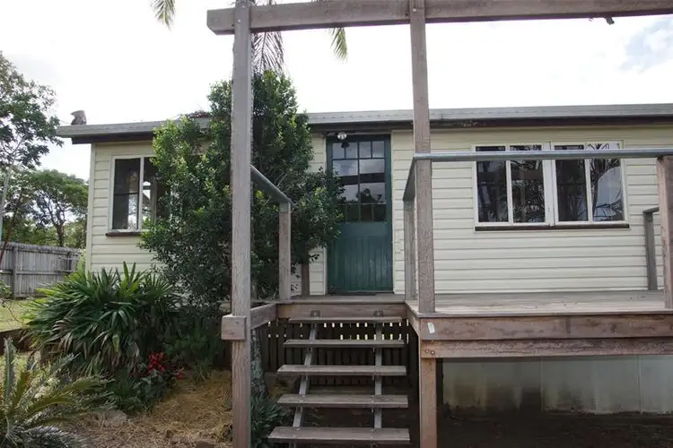 26 Leslie Street, Sarina QLD 4737