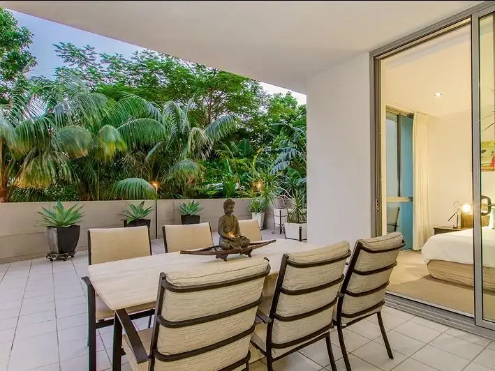 1001/33 T E Peters Drive, Broadbeach Waters QLD 4218