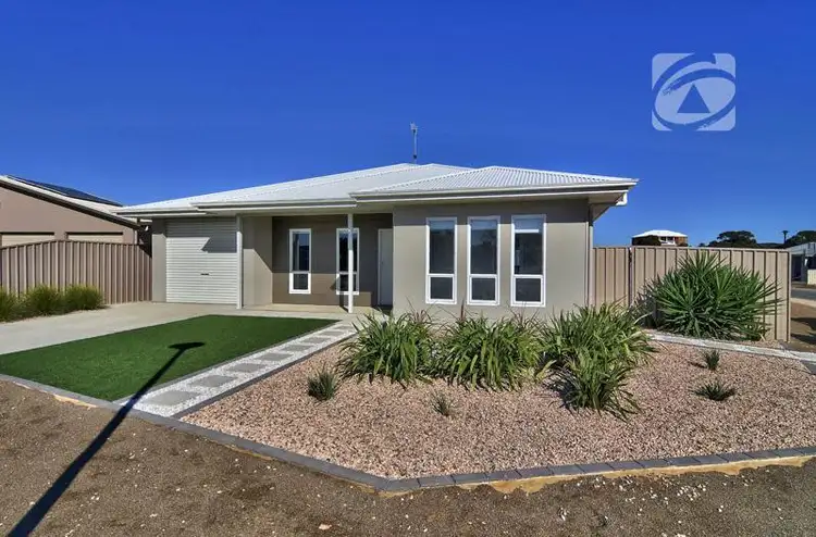 8 Hicks Street, Port Hughes SA 5558