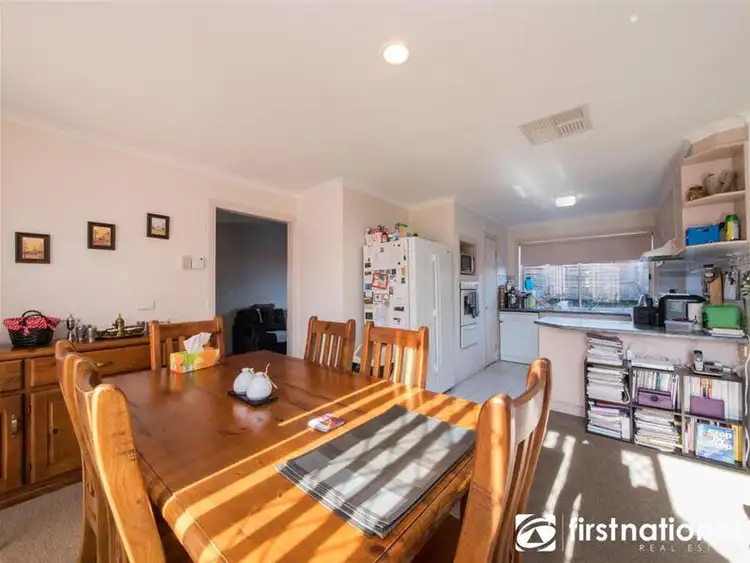 Fifth view of Homely house listing, 27 Balmaceda Court, Berwick VIC 3806
