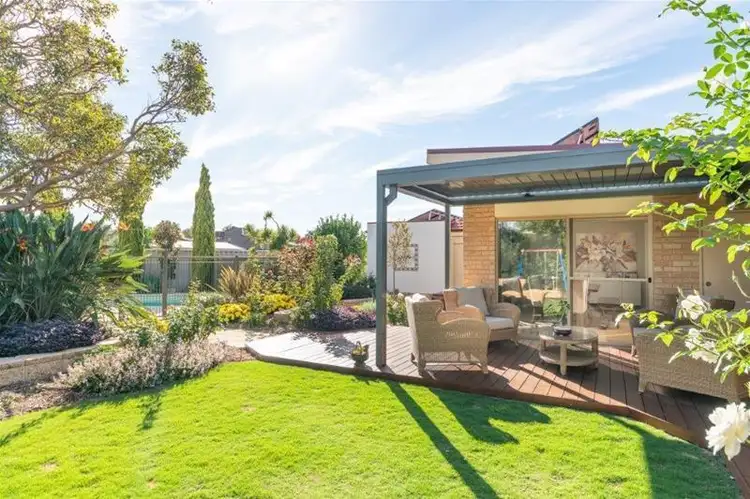 12 Rochele Court, Woodvale WA 6026