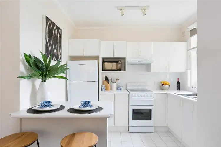 Second view of Homely unit listing, 2/34 Monash Parade, Dee Why NSW 2099