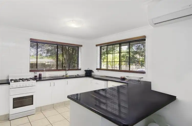 15 Kalamunda Close, Elanora QLD 4221