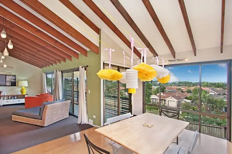 6 Hovea Court, Elanora QLD 4221