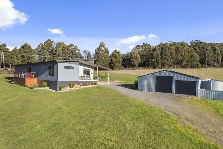 390 Scotts Road, Cairns Bay TAS 7116