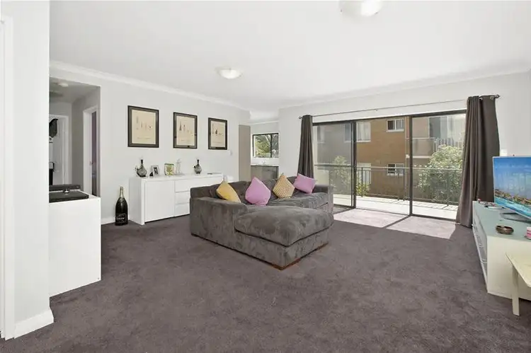Main view of Homely unit listing, 15/11 Sturdee Parade, Dee Why NSW 2099