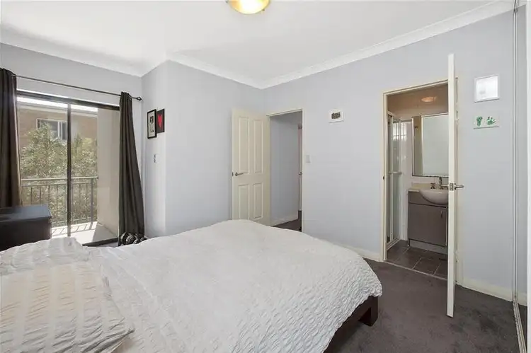 Third view of Homely unit listing, 15/11 Sturdee Parade, Dee Why NSW 2099