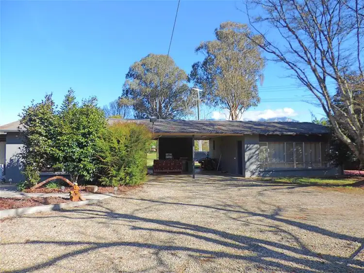 Second view of Homely unit listing, 2 Francis Street, Porepunkah VIC 3740