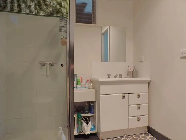 Seventh view of Homely unit listing, 2 Francis Street, Porepunkah VIC 3740