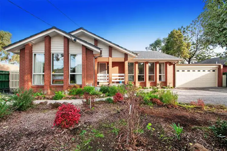 11 Allambanan Drive, Bayswater North VIC 3153