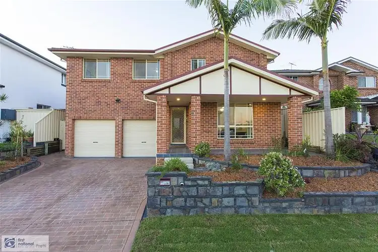 2B Howard Close, Green Valley NSW 2168