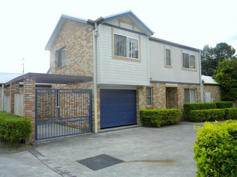 Main view of Homely townhouse listing, 2/192-196 Queen Street, Southport QLD 4215
