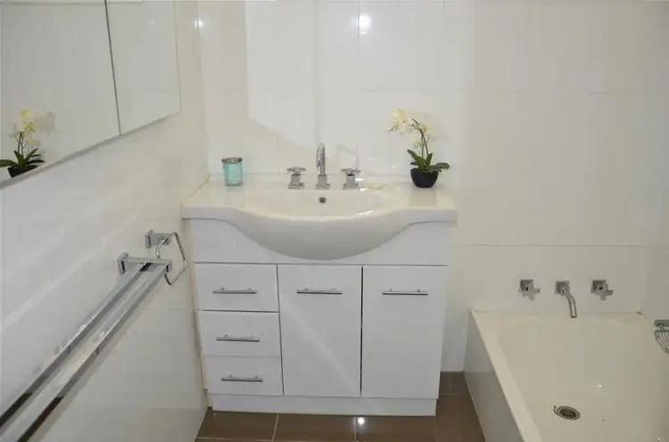 Sixth view of Homely house listing, 1 Hurd Street, Wagga Wagga NSW 2650