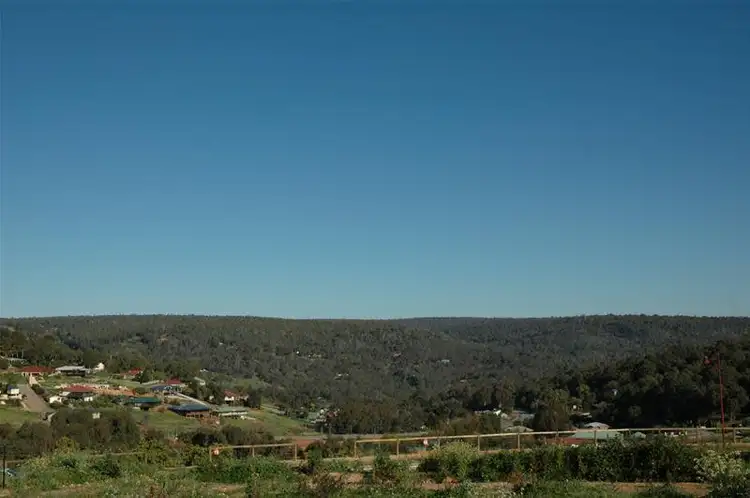 822 Belvedere Rise, Roleystone WA 6111