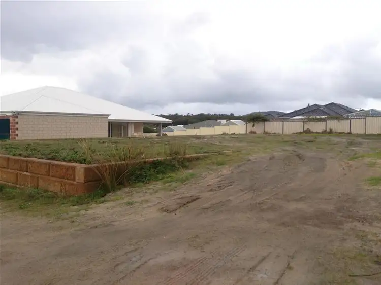 19 Notley Street, Yakamia WA 6330