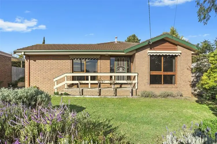 15 Loupe Crescent, Leopold VIC 3224