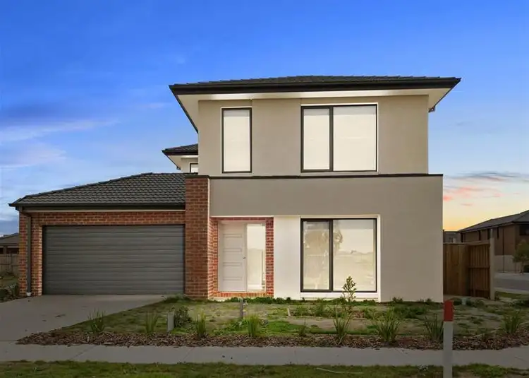 19 Greenbank Way, Point Cook VIC 3030