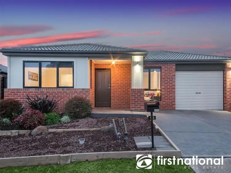 13 Sienna Way, Pakenham VIC 3810