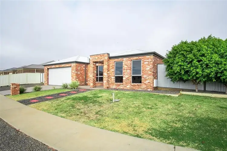 24 Lizlee Drive, Mildura VIC 3500