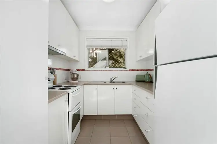 Seventh view of Homely apartment listing, 4/10 Tenth Avenue, Palm Beach QLD 4221